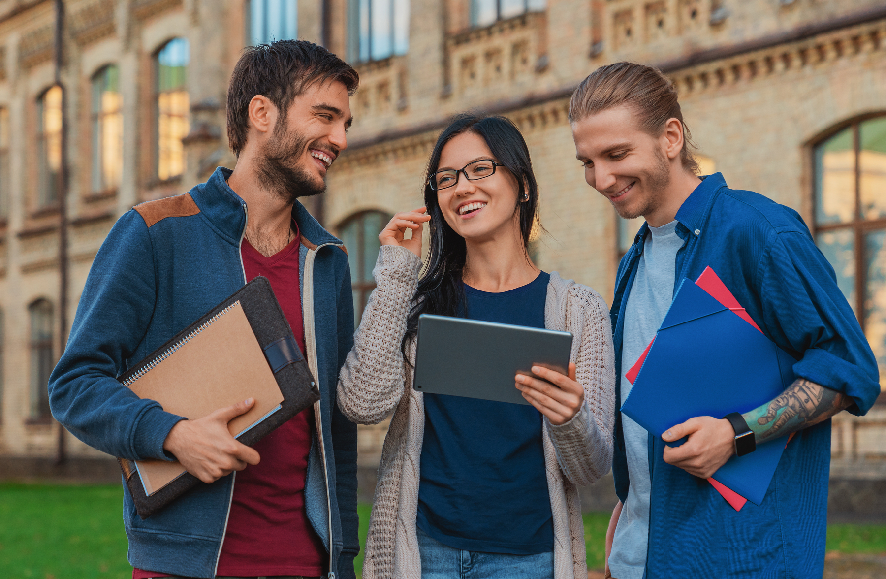 Students and professionals working between Canada and USA